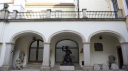 Dziedziniec Muzeum Warszawy. Fot. PAP/J. Turczyk 