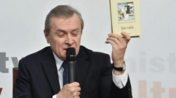 Wicepremier, minister kultury Piotr Gliński podczas konferencji prasowej inaugurującej 13. Noc Muzeów w MKiDN. Fot. PAP