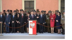 Wystąpienie prezydenta A. Dudy podczas obchodów Święta Narodowego 3 Maja na Pl Zamkowym w Warszawie. Fot. PAP/J. Turczyk