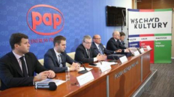 Konferencja prasowa nt. 4. edycji “Wschodu Kultury” z udz. ministra kultury Piotra Glińskiego. Fot. PAP/L. Szymański 