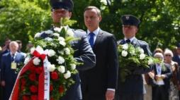 Prezydent Andrzej Duda podczas obchodów 40. rocznicy protestów robotniczych Czerwca '76. Fot. PAP/M. Bednarski