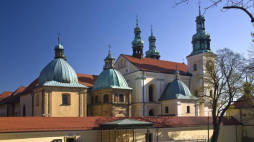 Klasztor oo Bernardynów w Kalwarii Zebrzydowskiej. Fot. PAP/J. Ochoński