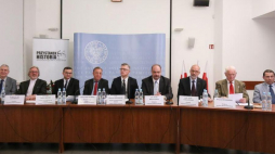 Kolegium IPN podczas przesłuchania kandydatów na nowego prezesa Instytutu Pamięci Narodowej. Fot. PAP/P. Supernak