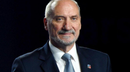 Minister obrony narodowej Antoni Macierewicz. Fot. PAP/R. Pietruszka