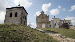 Klasztor na Świętym Krzyżu. Fot. PAP/P. Polak