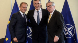 Szef KE Jean-Claude Juncker (P), szef RE Donald Tusk (L) i szef NATO Jens Stoltenberg (C).8.7.2016. Fot. PAP/J. Kamiński