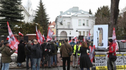 Protest przeciwko emisji przez ZDF serialu "Nasze matki, nasi ojcowie" 6.4.2013 r. Fot. PAP/R. Guz