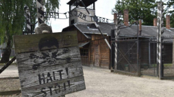 Teren byłego niemieckiego obozu koncentracyjnego Auschwitz. Fot. PAP/J. Bednarczyk