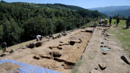 Stanowisko archeologiczne w Maszkowicach - Góra Zyndrama. Fot. PAP/G. Momot 