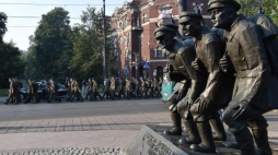 50. Marsz Szlakiem I Kompanii Kadrowej wyrusza z Krakowa. 2015 r. Fot. PAP/J. Bednarczyk