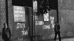 Strajk okupacyjny załogi Stoczni im. Lenina. Gdańsk 08.1980. Fot. PAP/S. Markowski