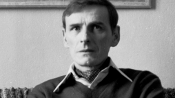 Zbigniew Romaszewski, kierujący wraz z żoną Zofią Biurem Interwencyjnym KOR.   Fot. PAP/T. Michalak