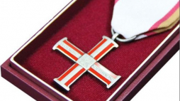 Krzyż Wolności i Solidarności. Źródło: IPN