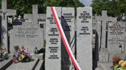 Pomnik Cichociemnych na warszawskim Cmentarzu Bródnowskim. Fot. PAP/R. Guz