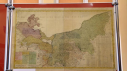 Otwarcie wystawy "Obraz kartograficzny Pomorza i miast pomorskich na mapach i planach" w Książnicy Pomorskiej. Fot. PAP/M. Bielecki