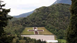Polski Cmentarz Wojenny na Monte Cassino. Fot. PAP/L. Szymański