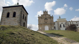Klasztor na Świętym Krzyżu. Fot. PAP/P. Polak