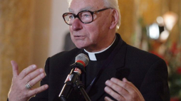 Abp Szczepan Wesoły. 2007 r. Fot. PAP/P. Kula