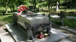Cmentarz Zasłużonych Wielkopolan - grób Stanisława Taczaka. Fot. PAP/