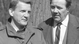 Scena z filmu "07 zgłoś się" - Bronisław Cieślak (L) i Zdzisław Kozień. Fot. PAP/CAF/W. Rozmysłowicz