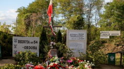 Teren Reduty nr 54 zwanej Redutą Ordona. Fot. PAP/M. Obara
