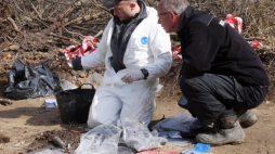 Prof. Krzysztof Szwagrzyk (P). Stary Grodków, 19.03.2016. Fot. PAP/K. Świderski