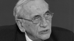 Tadeusz Mazowiecki. Fot. PAP/T. Gzell