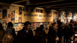 Mural we wrocławskim Przejściu Słodowym. Fot. PAP/M. Kulczyński