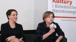 Wiceminister kultury i generalny konserwator zabytków Magdalena Gawin (L) oraz dyrektor Narodowego Instytutu Dziedzictwa Małgorzata Rozbicka. Warszawa, 01.12.2016. Fot. PAP/P. Supernak 