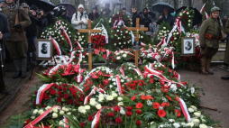 Uroczystości pogrzebowe płk. Ignacego Matuszewskiego i mjr. Henryka Floyar-Rajchmana w kwaterze żołnierzy 1920 r. na Cmentarzu Wojskowym na warszawskich Powązkach. Fot. PAP/R. Guz