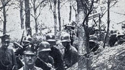 Powstańcy wielkopolscy w okopach, styczeń 1919. Fot. Wikimedia Commons