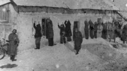 Egzekucja Polaków w Wawrze. 12.1939. Źródło: Wikimedia Commons
