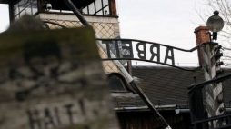 Teren byłego niemieckiego obozu koncentracyjnego Auschwitz.  Fot. PAP/A. Grygiel