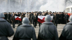 Plan filmu "Czarny Czwartek". Fot. PAP/A. Warżawa 