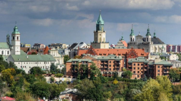 Panorama Lublina - widok na wieżę trynitarską i katedrę. 2012 r. Fot. PAP/W. Pacewicz