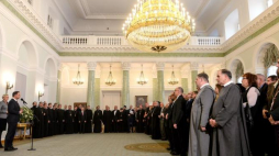 Prezydent Andrzej Duda (2L) z małżonką Agatą Kornhauser-Dudą podczas noworocznego spotkania z przedstawicielami najważniejszych religii i wyznań w Polsce. Fot. PAP/M. Obara