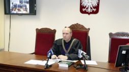 Sędzia Piotr Kozłowski podczas rozpatrywania odwołania od decyzji ws. zakazu organizacji II Hajnowskiego Marszu Żołnierzy Wyklętych. Fot. PAP/A. Reszko