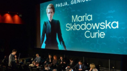 Konferencja prasowa po pokazie prasowym filmu "Maria Skłodowska-Curie". Fot. PAP/M. Obara 