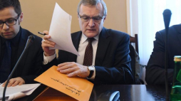 Wicepremier, minister kultury i dziedzictwa narodowego Piotr Gliński (C) podczas posiedzenia sejmowej Komisji kultury i środków przekazu. Fot. PAP/B. Zborowski 