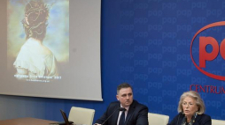 Dyrektor festiwalu Elżbieta Penderecka oraz dyrektor Stowarzyszenia im. Ludwiga van Beethovena Andrzej Giza podczas konferencji prasowej nt. 21. Wielkanocnego Festiwalu Ludwiga van Beethovena. Fot. PAP/P. Supernak