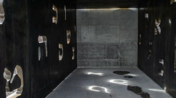 Instalacja artystyczna „Nie/Pamięć Miejsca” na terenie dawnego Umschlagplatzu w Lublinie. Fot. PAP/W. Pacewicz 