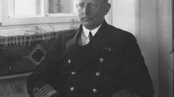 Dowódca polskiej floty wojennej komandor Józef Unrug. 1928 r. Fot. NAC
