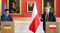 Minister spraw zagranicznych Witold Waszczykowski (P) i szef MSZ Ukrainy Pawło Klimkin podczas konferencji prasowej po spotkaniu. Fot. PAP/P. Supernak 