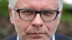 Arur Domosławski. Fot. PAP/L. Szymański