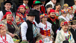 Ludowe święcenie pokarmów w kościele św. Jacka w Bytomiu-Rozbarku. Fot. PAP/A. Grygiel