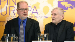  Amerykański pianista Garrick Ohlsson (L) i dyrektor artystyczny festiwalu Stanisław Leszczyński podczas konferencji prasowej dot. 13. Festiwalu "Chopin i jego Europa". Fot. PAP/R. Pietruszka
