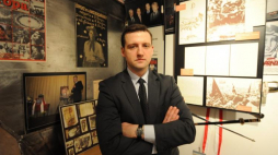 Filip Frąckowiak, dyrektor Izby Pamięci Pułkownika Ryszarda Kuklińskiego. 2013 r. Fot. PAP/G. Jakubowski