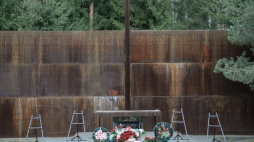 Polski Cmentarz Wojenny w Katyniu przed uroczystymi obchodami 77. rocznicy zbrodni katyńskiej. Fot. PAP/W. Pacewicz