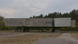 Pomnik w Muzeum Kulmhof w Chełmnie nad Nerem, wł. Muzeum Kulmhof w Chełmnie nad Nerem. Źródło: Muzeum Historyczne Miasta Krakowa
