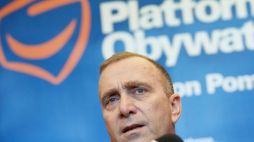 Przewodniczący Platformy Obywatelskiej Grzegorz Schetyna podczas konferencji prasowej w Gdańsku. Fot. PAP/A. Warżawa 